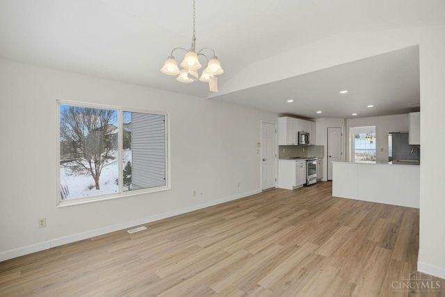 1102 Arbor Springs Drive, Hamilton, OH 45013