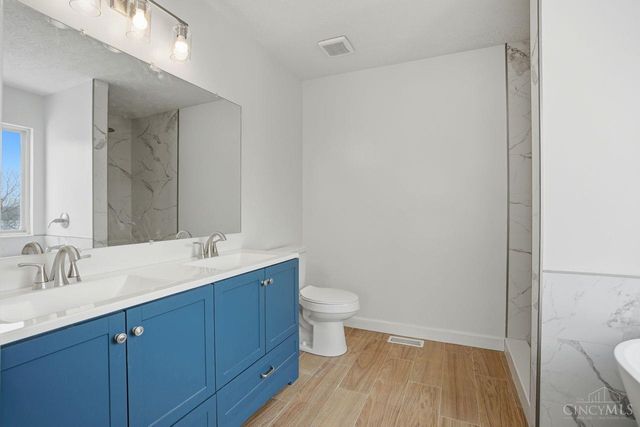 1102 Arbor Springs Drive, Hamilton, OH 45013