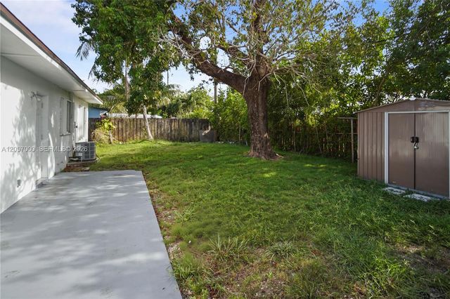 3021 NE 11th Ter, Pompano Beach, FL 33064