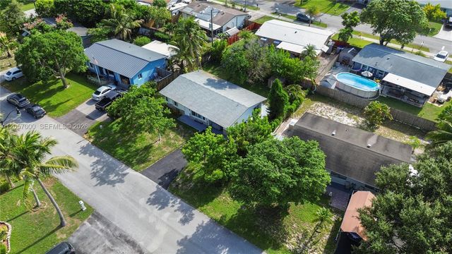 3021 NE 11th Ter, Pompano Beach, FL 33064