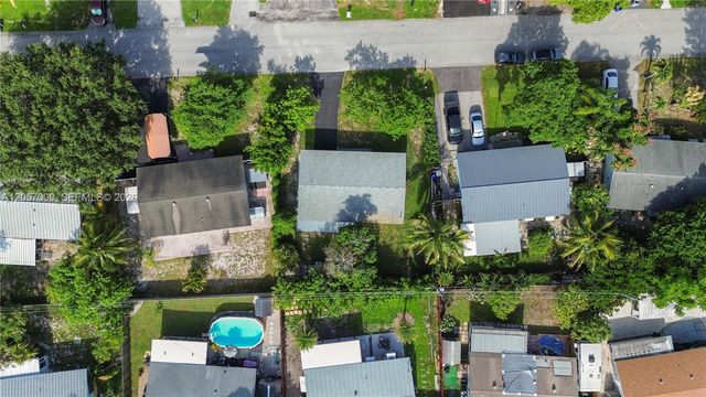 3021 NE 11th Ter, Pompano Beach, FL 33064