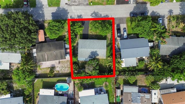 3021 NE 11th Ter, Pompano Beach, FL 33064