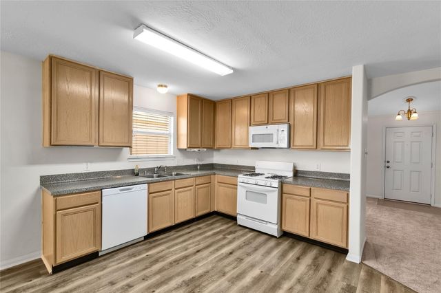 4034 Falvel Shadow Creek Drive, Spring, TX 77388