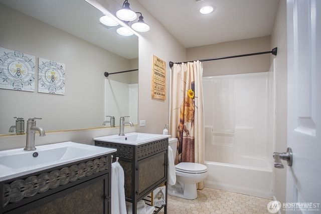 1510 199th Avenue E, Lake Tapps, WA 98391