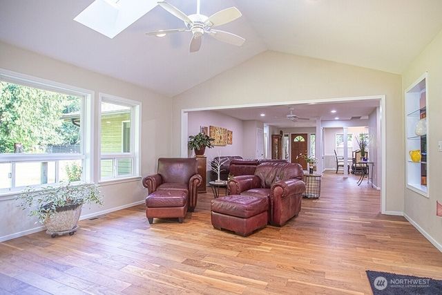 1510 199th Avenue E, Lake Tapps, WA 98391