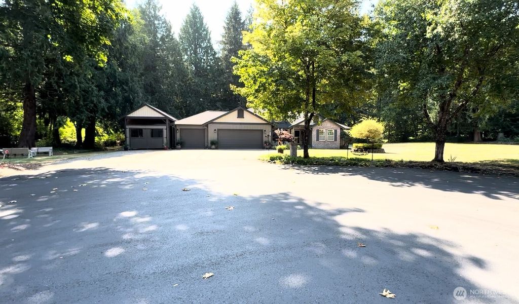 1510 199th Avenue E, Lake Tapps, WA 98391