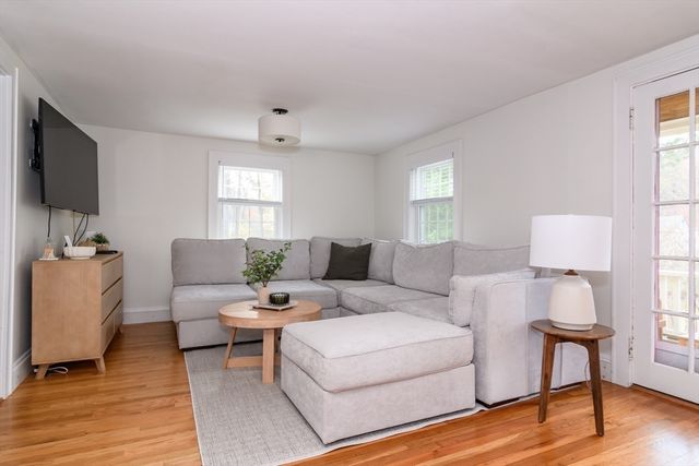 21 Summer St, Sudbury, MA 01776