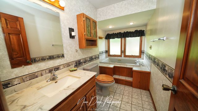 26143 N Anderson Road, Wauconda, IL 60084