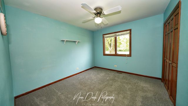 26143 N Anderson Road, Wauconda, IL 60084