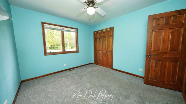26143 N Anderson Road, Wauconda, IL 60084