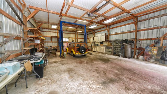 26143 N Anderson Road, Wauconda, IL 60084