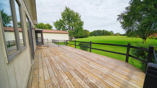 26143 N Anderson Road, Wauconda, IL 60084