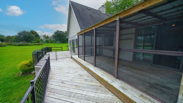 26143 N Anderson Road, Wauconda, IL 60084