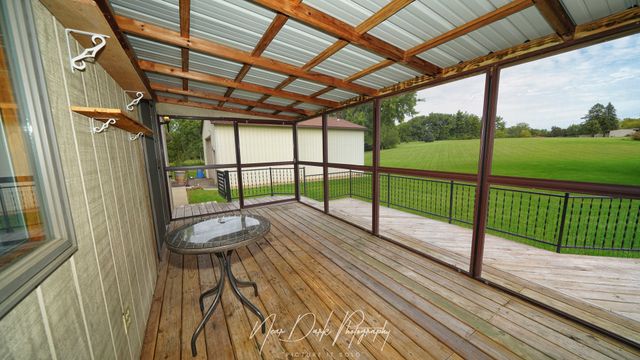 26143 N Anderson Road, Wauconda, IL 60084