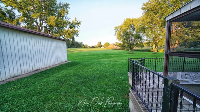 26143 N Anderson Road, Wauconda, IL 60084