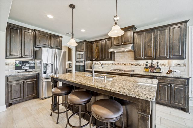 3036 Avondale, The Colony, TX 75056