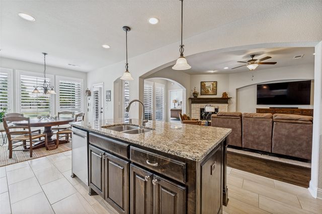 3036 Avondale, The Colony, TX 75056