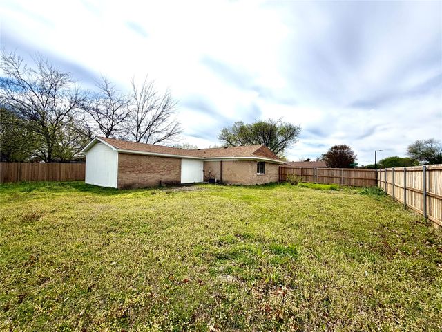 1801 Coleta Place, Garland, TX 75040