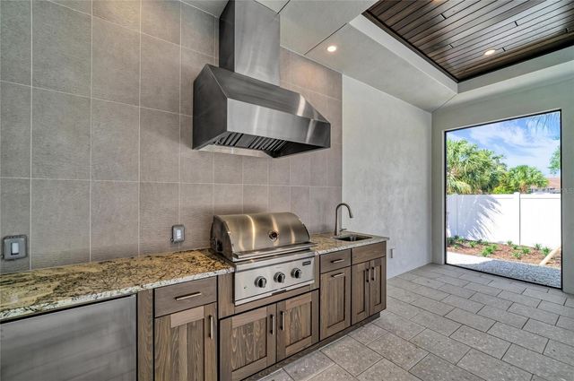 1519 HARBOR DRIVE, Sarasota, FL 34239