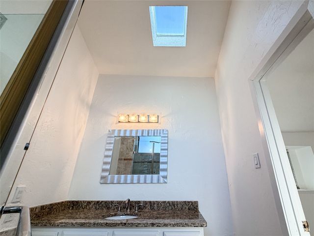 17490 Meandering Way 1102, Dallas, TX 75252