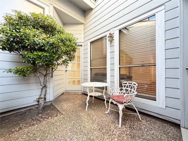 17490 Meandering Way 1102, Dallas, TX 75252