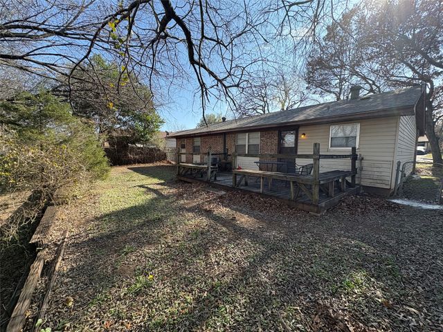 315 Linkmeadow Drive, Duncanville, TX 75137