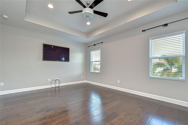 10455 FLAGSTAFF FALLS AVENUE, Riverview, FL 33578