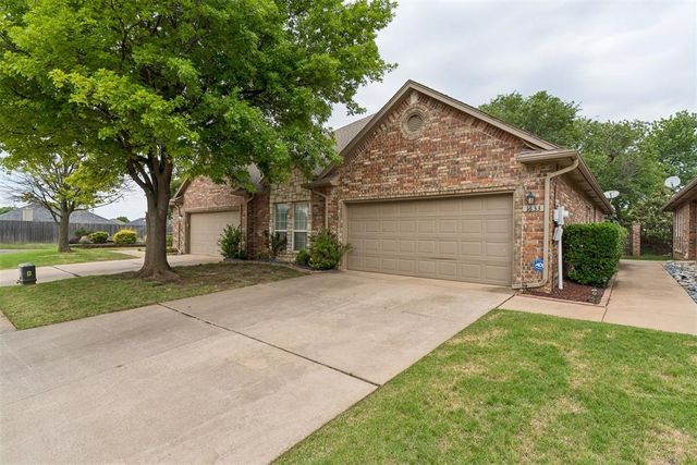 1633 Laurel Place, Edmond, OK 73003