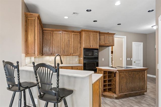 1633 Laurel Place, Edmond, OK 73003