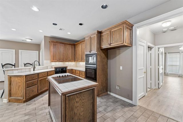 1633 Laurel Place, Edmond, OK 73003
