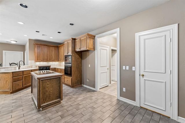1633 Laurel Place, Edmond, OK 73003