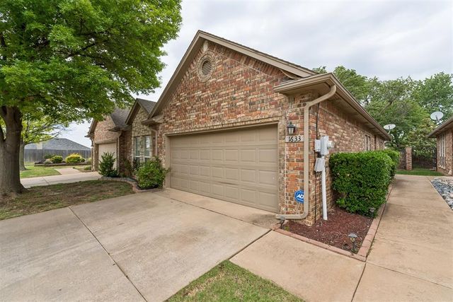 1633 Laurel Place, Edmond, OK 73003