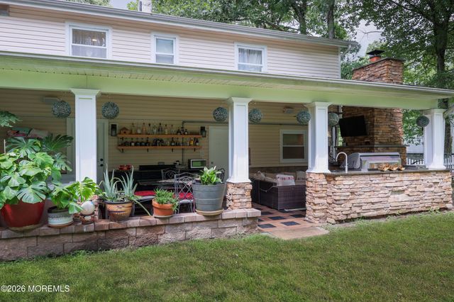 41 Walter Drive, Jackson, NJ 08527