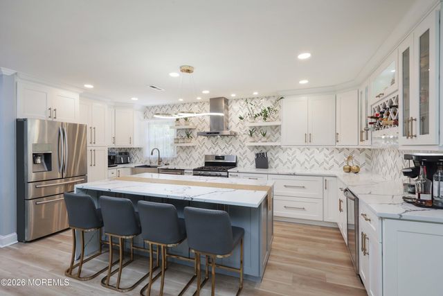 41 Walter Drive, Jackson, NJ 08527