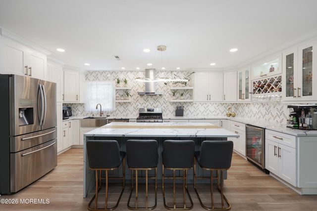 41 Walter Drive, Jackson, NJ 08527