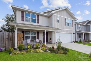 2388 Kirkwood Dr, Cantonment, FL 32533