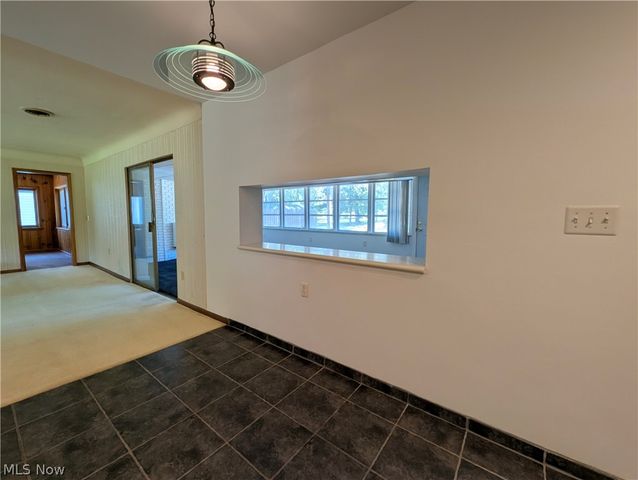 6986 Big Creek Pky, Middleburg Heights, OH 44130