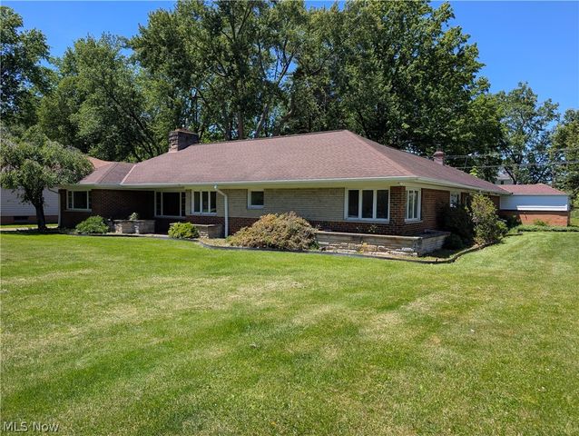 6986 Big Creek Pky, Middleburg Heights, OH 44130