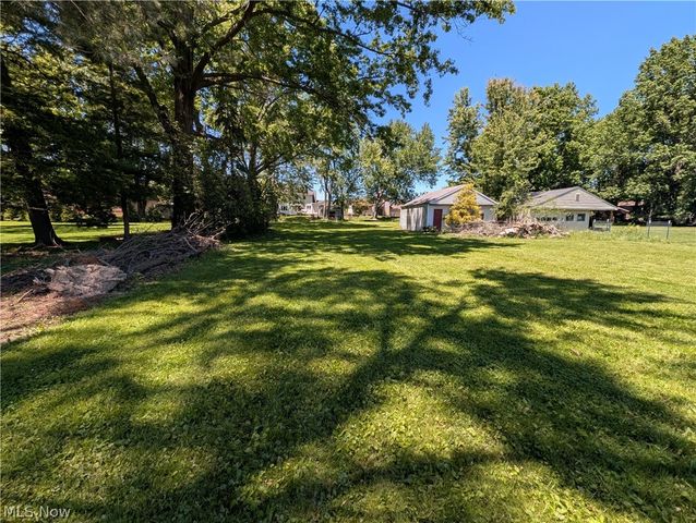 6986 Big Creek Pky, Middleburg Heights, OH 44130