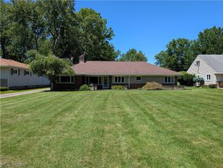 6986 Big Creek Pky, Middleburg Heights, OH 44130