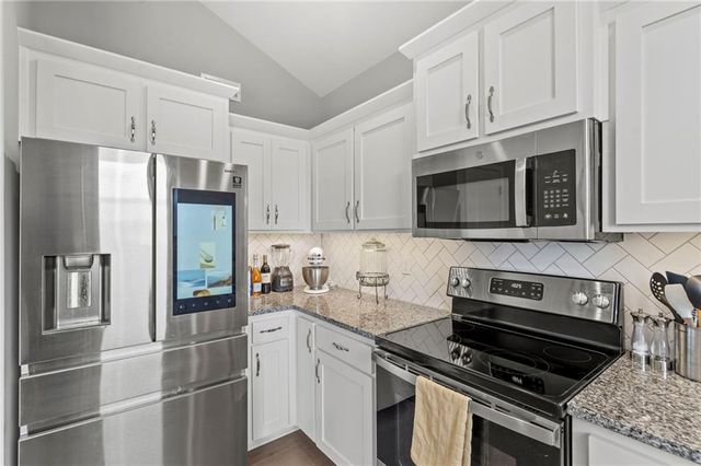 1807 Alpine Drive, Pleasant Hill, MO 64080