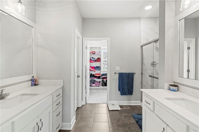 1807 Alpine Drive, Pleasant Hill, MO 64080