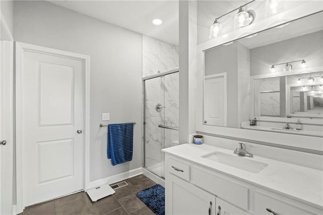 1807 Alpine Drive, Pleasant Hill, MO 64080