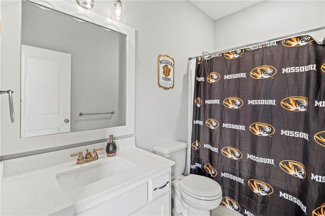 1807 Alpine Drive, Pleasant Hill, MO 64080