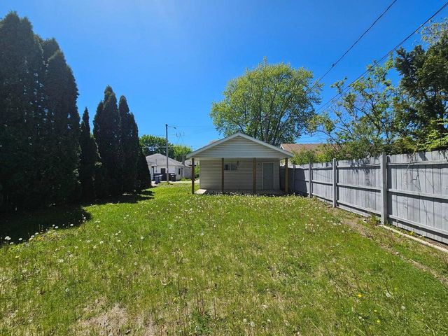 1324 Hayes AVENUE, Racine, WI 53405