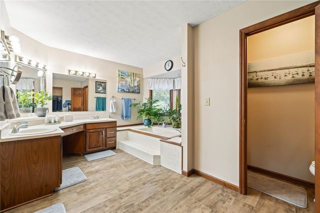 3822 Walnut Grove Lane, Beavercreek, OH 45440