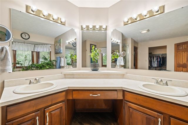 3822 Walnut Grove Lane, Beavercreek, OH 45440