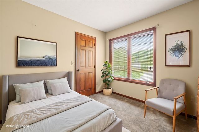 3822 Walnut Grove Lane, Beavercreek, OH 45440