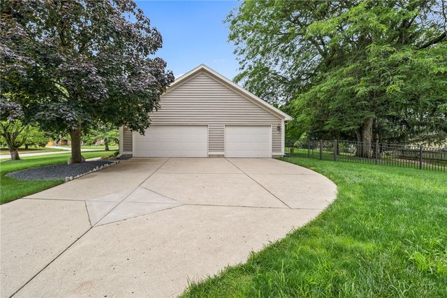 3822 Walnut Grove Lane, Beavercreek, OH 45440