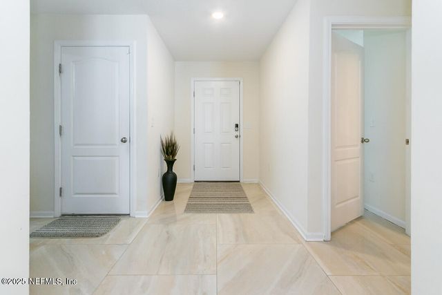 6433 BUCKING BRONCO Drive, Jacksonville, FL 32234